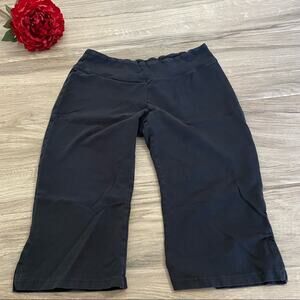Manuka black cropped pants size XL